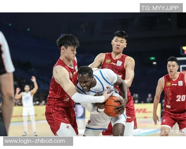 2016年首钢与新疆篮球对决回顾精彩瞬间与赛场激情再现 2016年首钢与新疆篮球对决回顾精彩瞬间与赛场激情再现